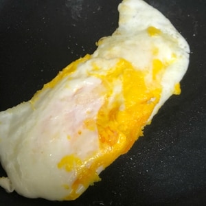 潰し卵のペッパー目玉焼き